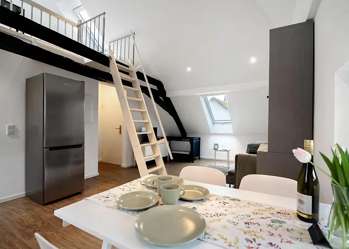 Adlernest Mit Weinbergblick